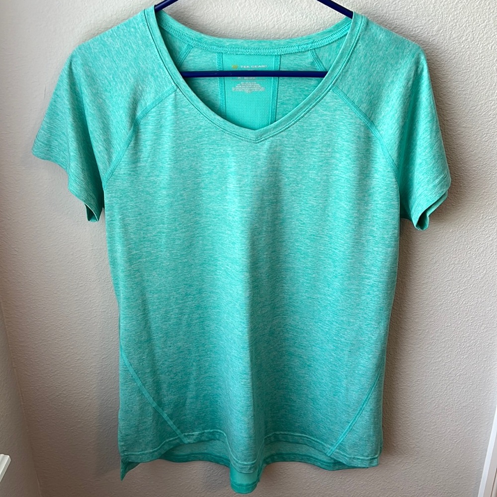 TEK GEAR - DRY TEK Shirt - Like New - Size M -